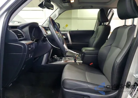 2021 Toyota 4Runner Sr5/Sr5 Premium z USA, uszkodzony, nr VIN JTENU5JR0M5951758